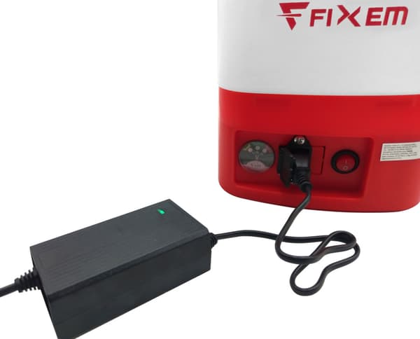 Batterisprøjteoplader