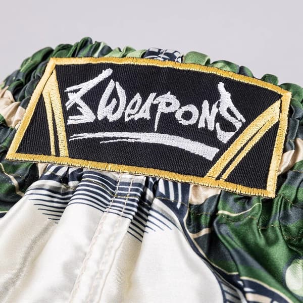 8 Weapons Muay Thai -shortsit, Bone Island, M