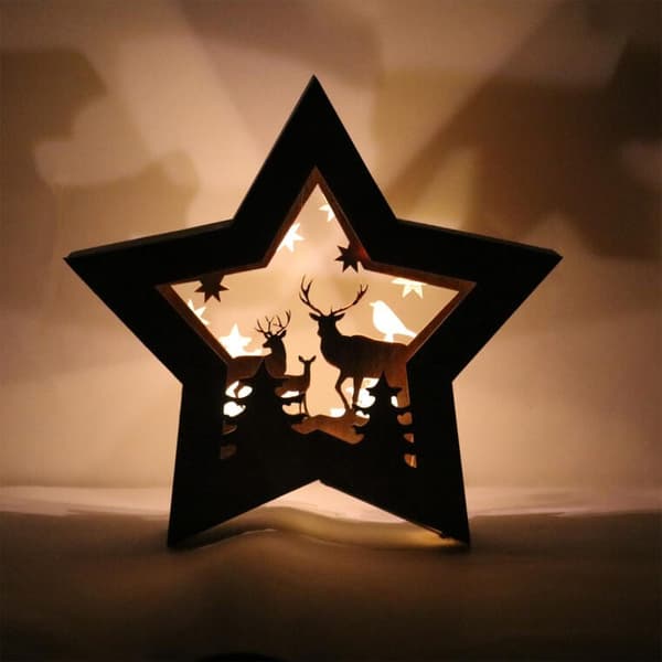 Ljusdekoration 10 LED træstjerne med reb 24 cm