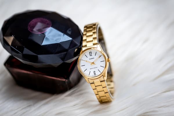 Casio Naisten Kello LTP-V005G-7B + Laatikko