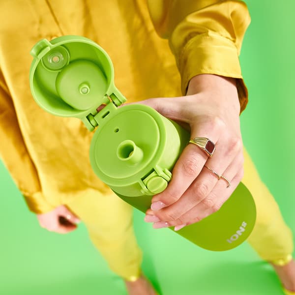 ION8 BPA-vapaa pullo I8RF750GRE vihreä