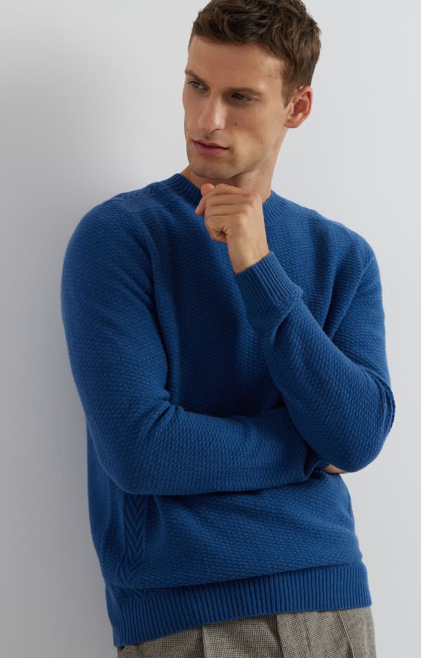 Mikromønstret sweater med rund hals M
