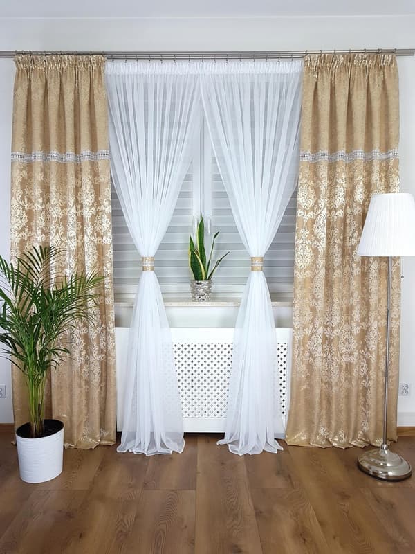Gardin med draperinger - guldset
