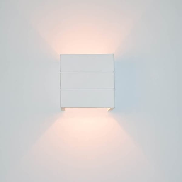 A-Kris vägglampa