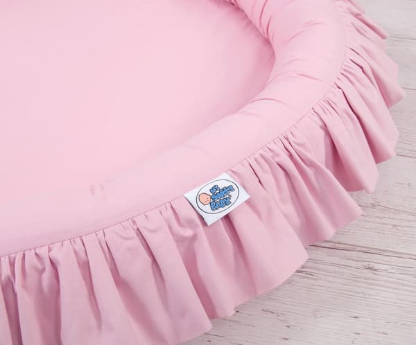 Pesä röyhelöllä - pinkki