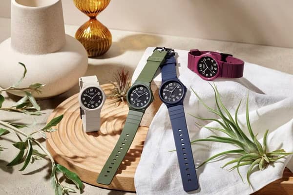 Unisex klocka Casio MQ-24UC-3BDF + LÅDA
