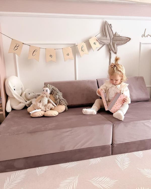 Montessori Standard sammets lila leksoffa