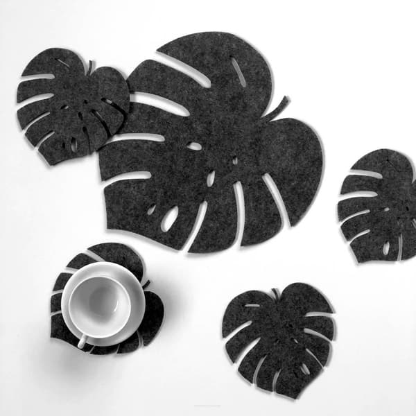Sæt med bordskånere 1+4 - Monstera antracit
