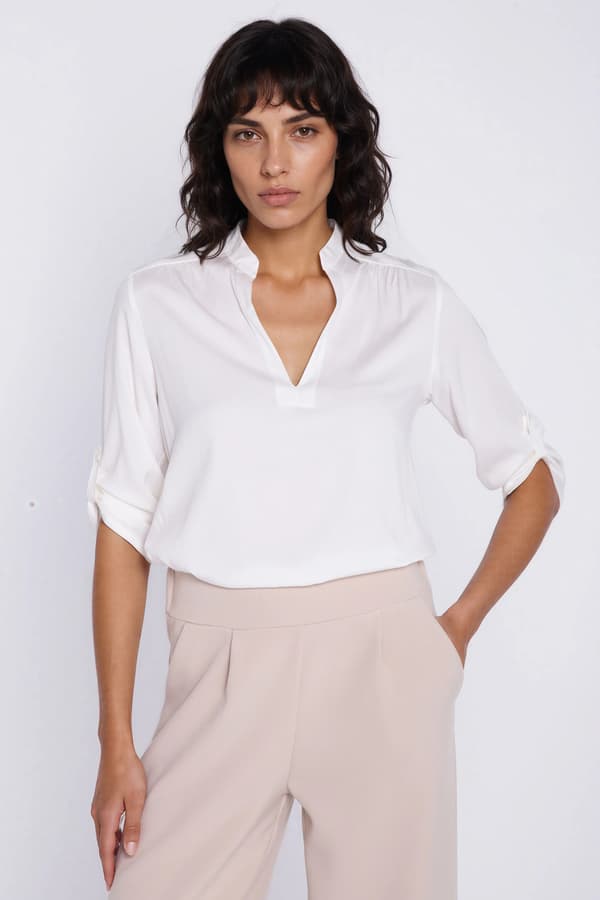 Blus med upprullade ärmar - ecru 38