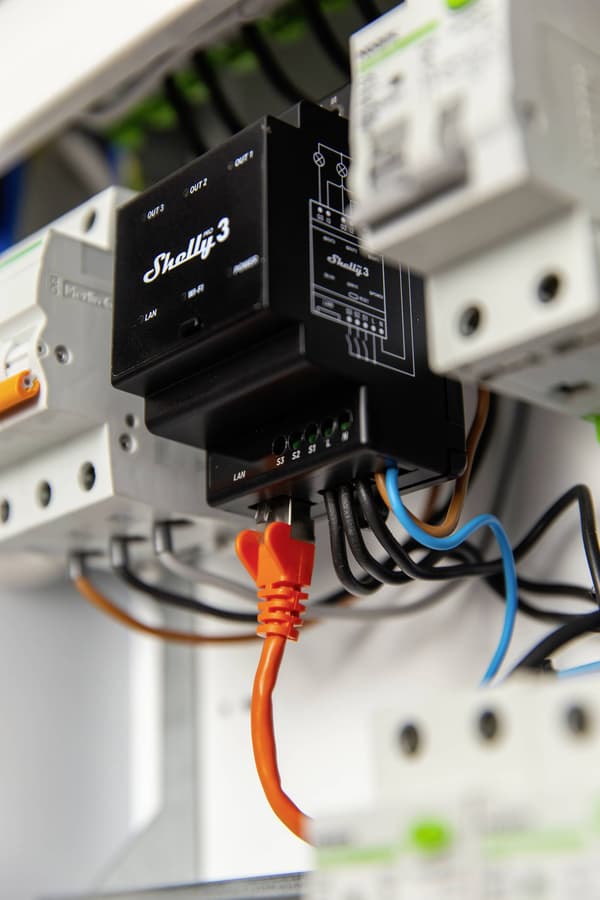 Shelly "Pro 3" Smart Switch WLAN & LAN Switching Drive 3 x 16 A