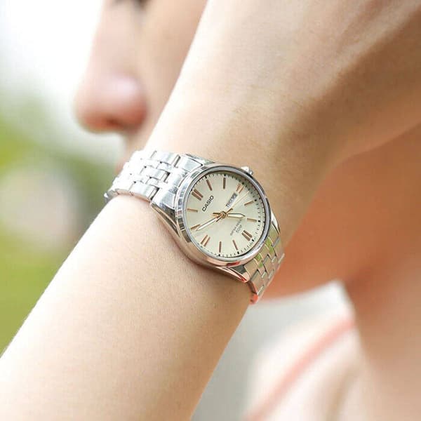 Casio Dameur LTP-1335D-9A med boks