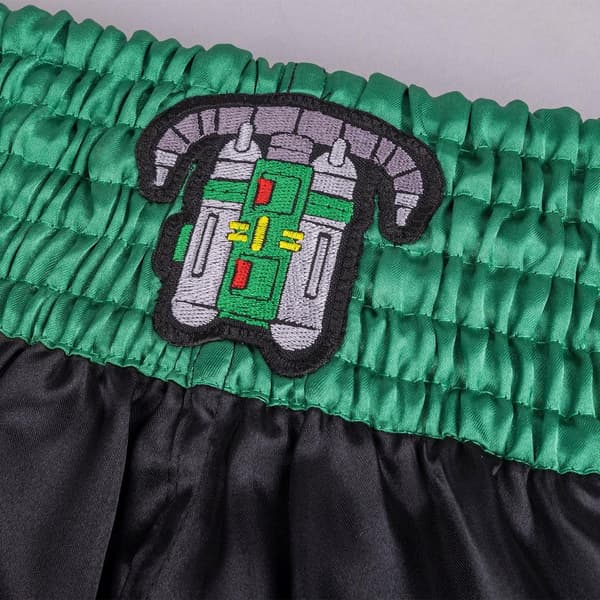 8 Weapons Muay Thai West Coast M Shorts