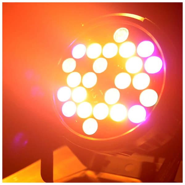 LIGHT4ME SORT PAR 30x3W RGBA-UV LED scene reflektor