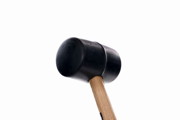 KD900 kumivasara puukahvalla