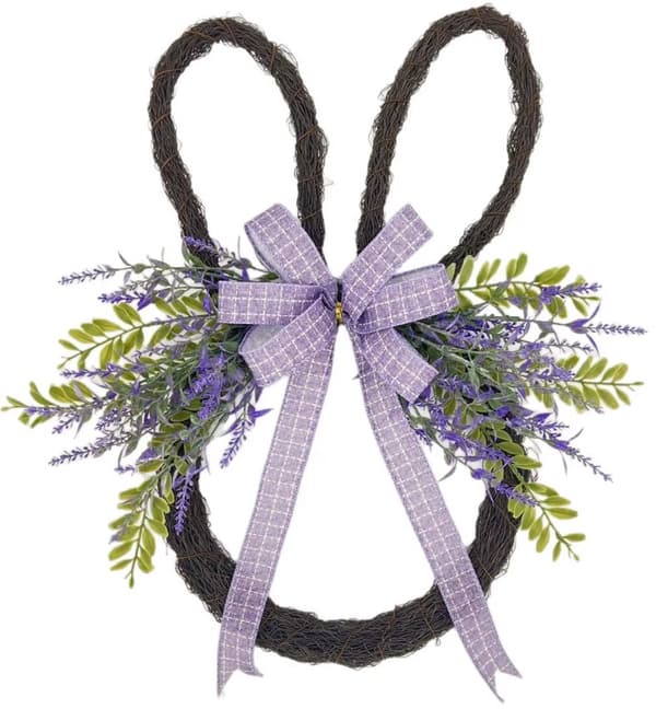 Påskeharedørkransdekoration med lavendel