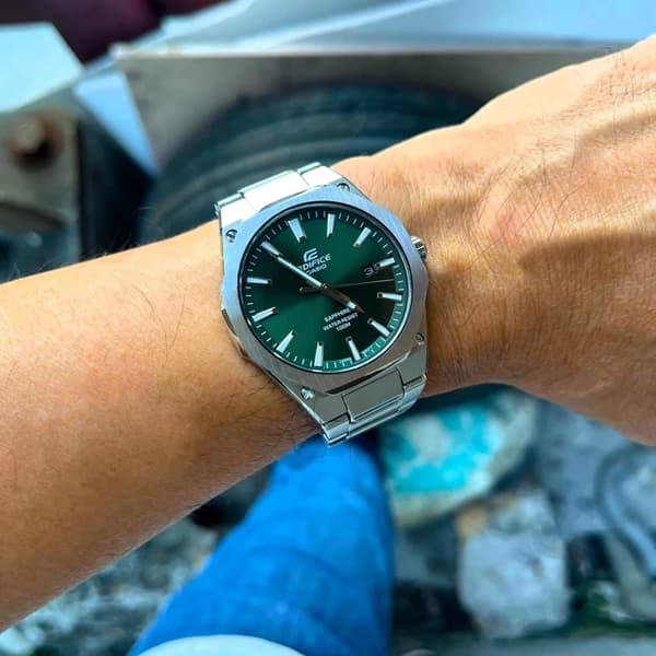 Herrklocka Casio EFR-S108D-3A Edifice Klassisk Saffir + Låda
