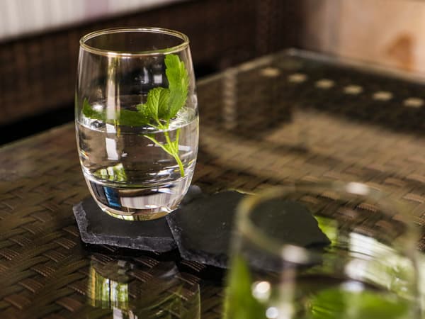 Set med 4 stenbrickor - Hexagonal, Marocko (CARMANI)