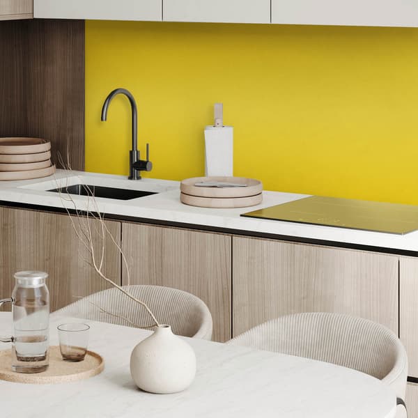 Selvklæbende vinylpanel perfekt til moderne interiør 120x60 cm gul farve