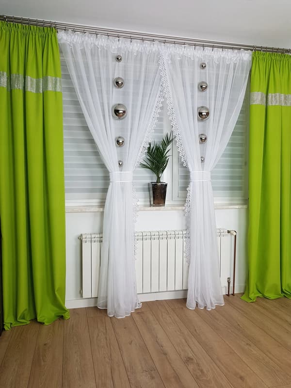 Pitkä verho guipure-pitsillä 600/250cm