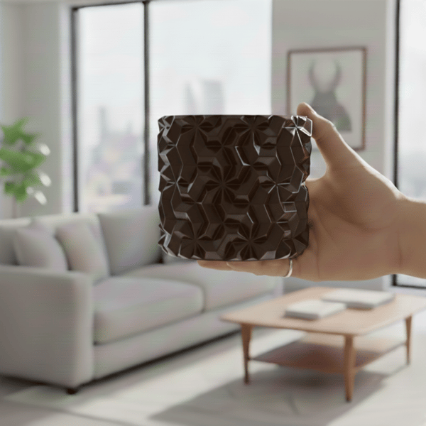 Brunt urtepotteskjuler med 3D geometrisk mønster til loftplanter