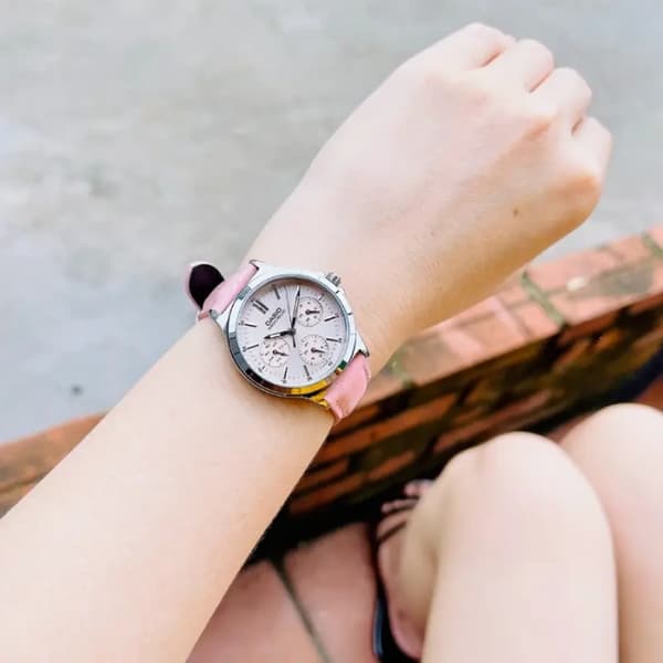 Damklocka CASIO LTP-V300L-4A (zd581b) + Låda