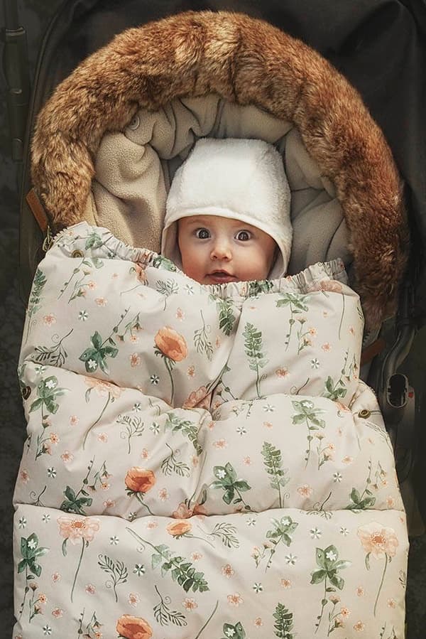 Elodie Details - Sovsäck för barnvagn - Ängsblomma