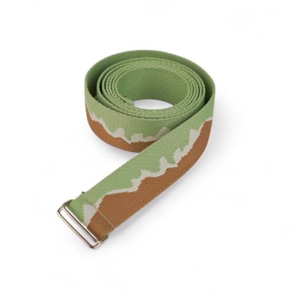 La Mujer - Mint Mountain yoga rem