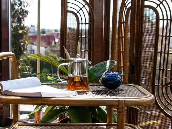Lasinen vedenkeitin