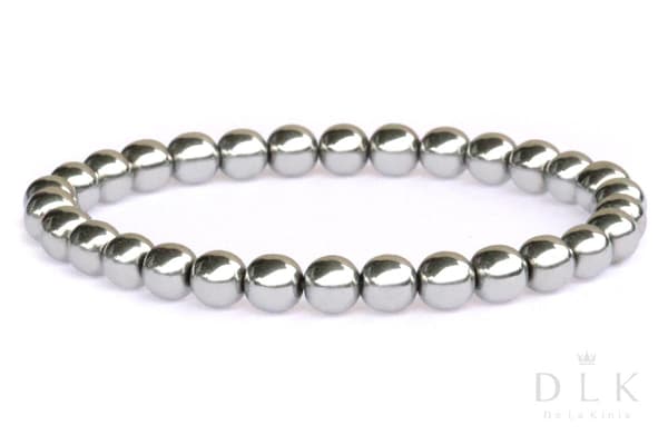 Armband med silverfärgade hematitbollar