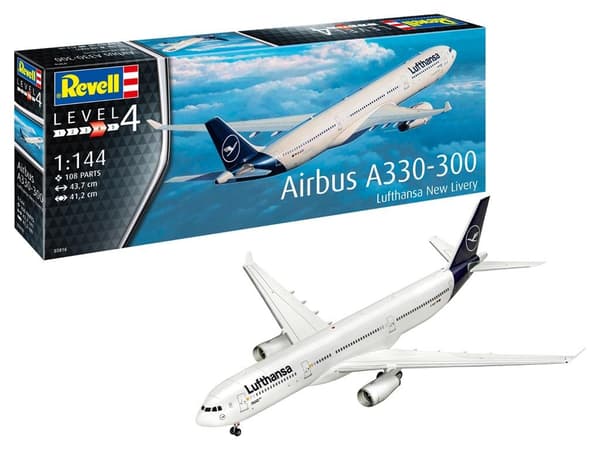 Lufthansa Airbus A330-300 fly
