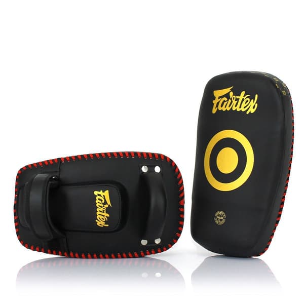 Fairtex Pao skjolde KPLC6 sort og guld lille