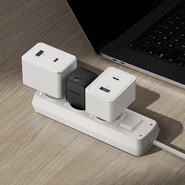 Palm 30W USB-C vægoplader - Sort