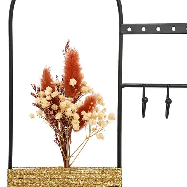Smyckesställ med blommor
