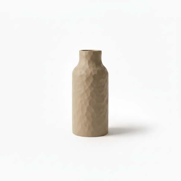 Sløret beige vase til blomster, stilfuld