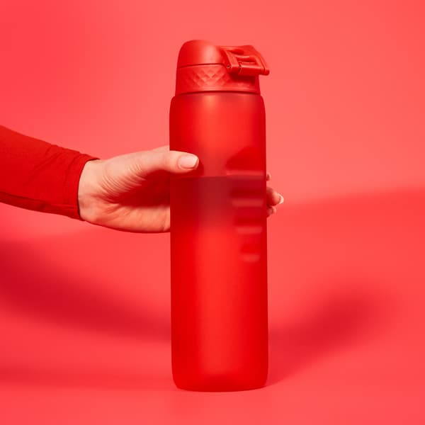 ION8 BPA-vapaa pullo I8RF1000RED Punainen