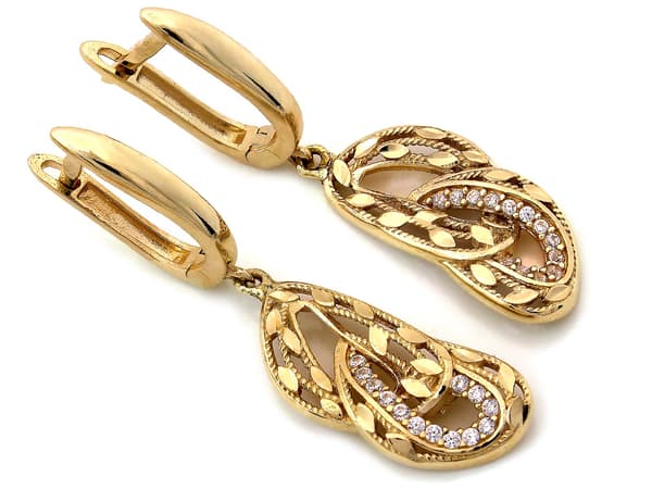 Dameøreringe i 585 guld med sten, perfekte som modegave