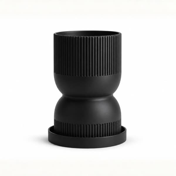 Sort timeglas-urtepotte med moderne underkop