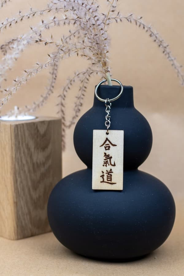 Aikido nøglering 2,5x5 cm træ