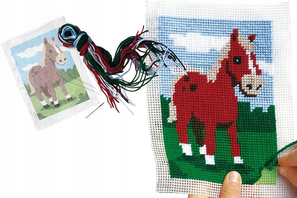 HEST broderisæt, broderi + garn SES Creative (udgået)