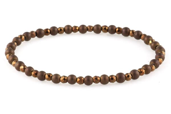Armband med "bruna hematiter"