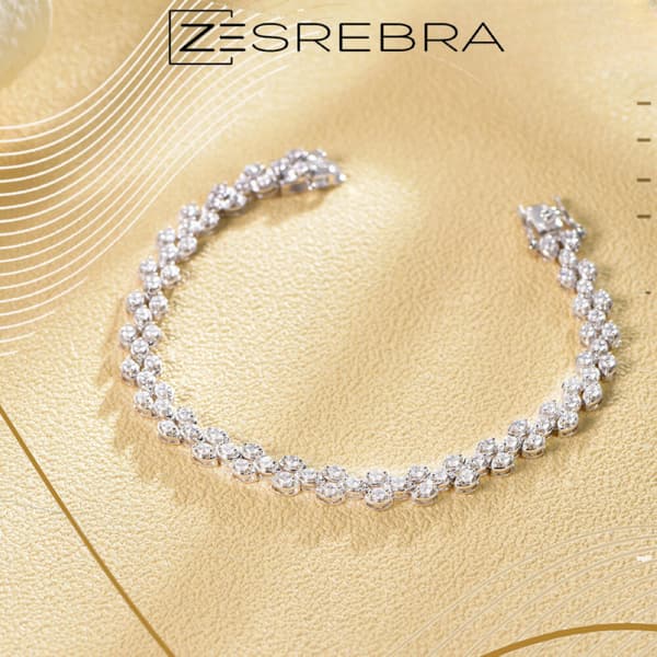 Elegant silverarmband med zirkoner