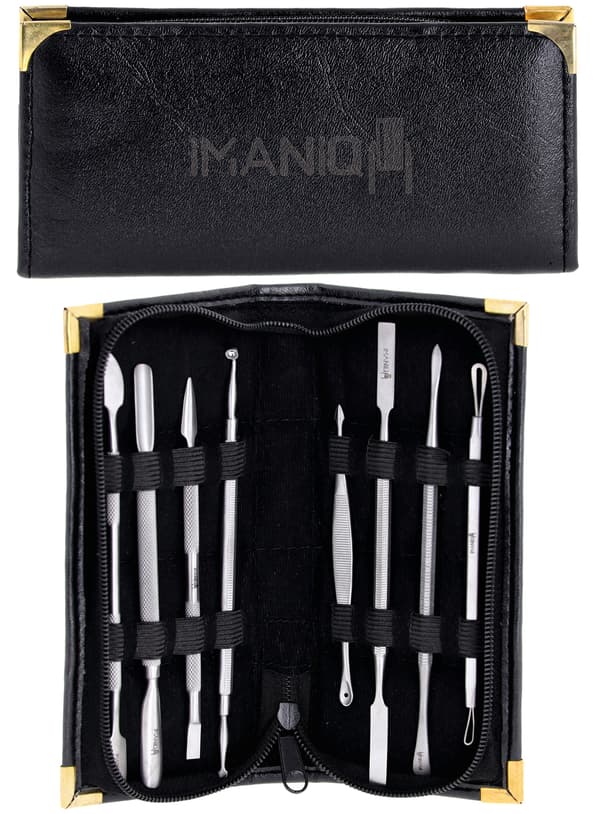 Set med 8 manikyr- och pedikyrverktyg