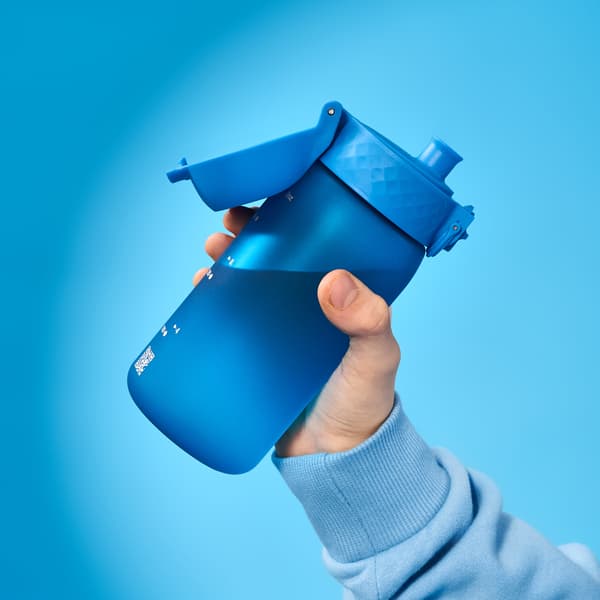 ION8 BPA-vapaa juomapullo I8RF350BLU sininen