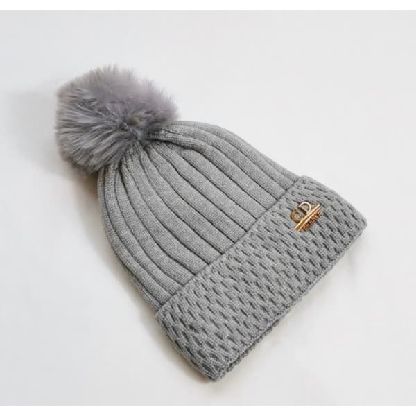 Stickad vintermössa med pompom och lapp, grå CZ33WZ2
