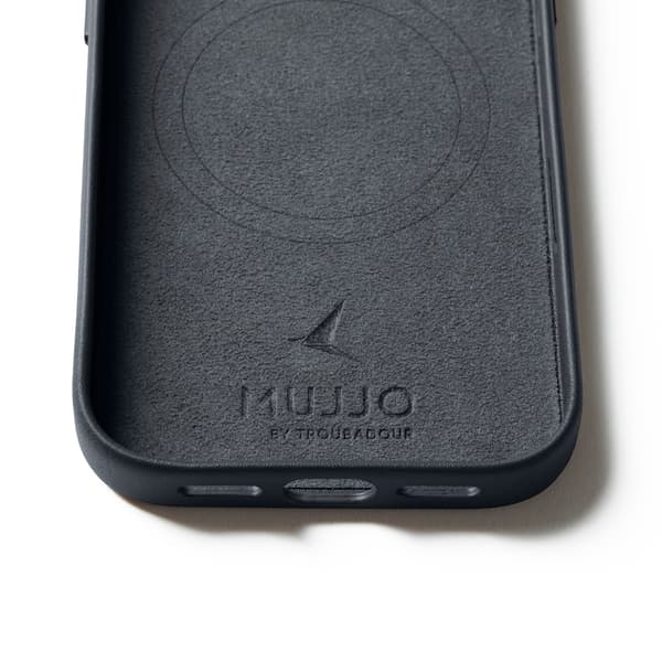 MUJJO iPhone 17 Pro Läderfodral Basalt