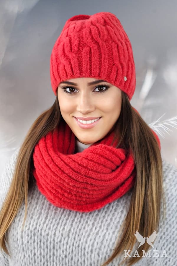 GIZMA fluffigt set med mössa och halsduk, korallfärgad