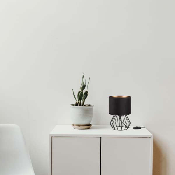 Tornado AMB lampe, sort og guld fløjl