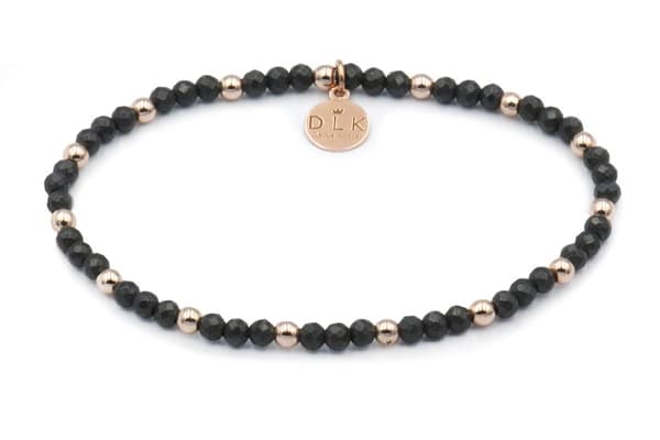 Armbånd med onyx og lyserød hæmatit