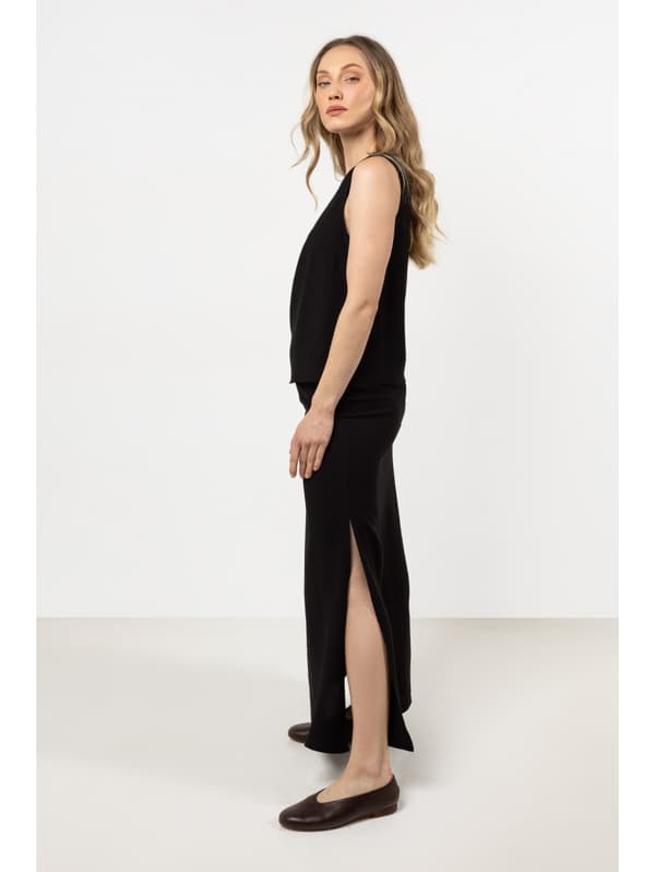 Sommer, enkel bluse med brede stropper - sort XL