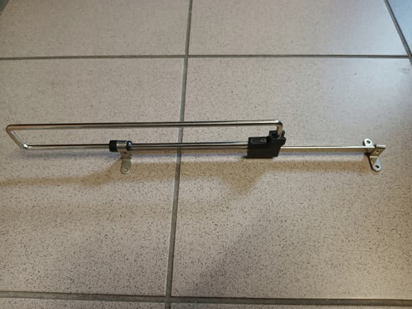AKS KROM/SORT SKUFFEBÆGER L-300 mm